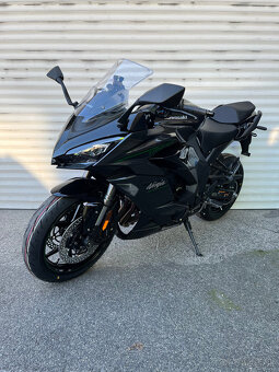 Kawasaki Ninja 1100SX - 5