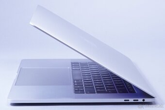 ZÁRUKA/Macbook Pro 15.4" TB/I7 2.8GHZ/16GB RAM/256GB SSD/CZ - 5