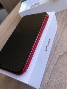 iPhone XR 64GB, Red. - 5