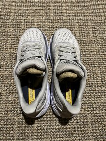 Hoka Clifton 8 vel 43 1/3 - 5