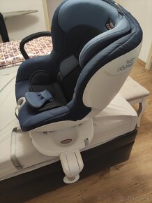 Britax Romer dualfix otočná 360° - 5