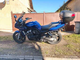 YAMAHA FZS 600 FAZER - 5