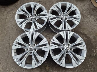 5X112 r17 ET38 x 7 elektróny originál VOLKSWAGEN - 5