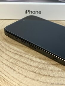 ZÁRUKA 1 ROK / iPhone 15 Pro 256GB Black Titanium - 5