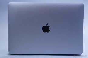 ZÁRUKA/Macbook Air 13.3"/M1 (7CORE) /8GB RAM/256GB SSD - 5