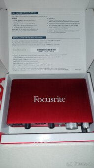 Focusrite Scarlett 2i2 - 5