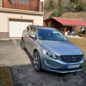 Volvo XC60 D5 Momentum AWD - 5