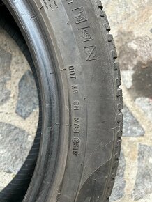 Pirelli Scorpion Winter 225/55/R19 - 5