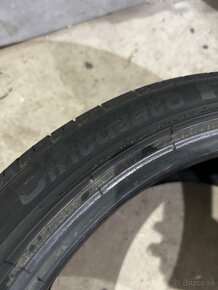 235/40 R19 Pirelli letne - 5