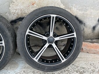 BMW 5x120 R18 235/45 - 5