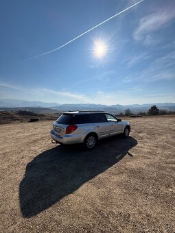 Subaru Outback 2.5 Benzín + LPG 2004 - 5