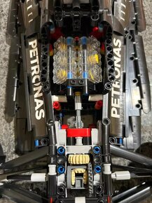 LEGO Mercedes-AMG F1 W14 E Performance 42171 - 5