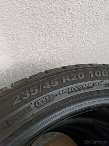 Zimné pneumatiky 235/45 R20 ako nové 4ks - 5