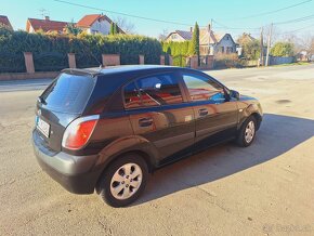 Kia rio 1.4 - 5