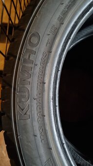 Zimné pneu KUMHO Winter craft 235/50 R19 - 5