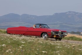 Svadba, foto, filmy - Pontiac Bonneville Convertible (1968) - 5