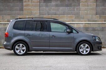 Volkswagen Touran - 5