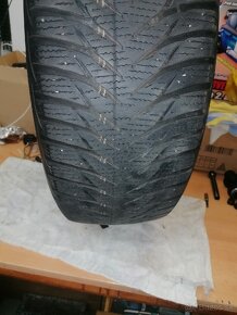 Goodyear Zimná 205 55 16 - 5