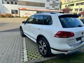 Volkswagen Touareg 3.0 TDi R-line prihlásený - 5