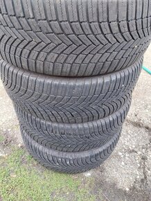 225/55r19 - 5