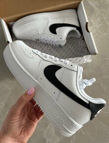 Nike air force 1 tenisky bielo čierne - 5