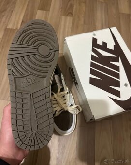 Nike Air Jordan 1 Low OG x Travis Scott “Reverse Mocha” - 5