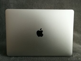 MacBook Pro 13,3" (2019) - 5