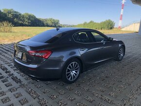 Maserati Ghibli SQ4 V6 benzín 410PS - 5