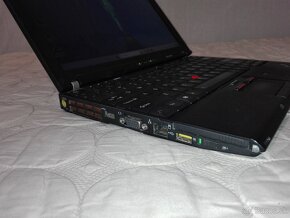 Lenovo. i5. 12,1" LED. 6 GB. 256 GB SSD. - 5