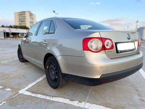 Volkswagen Jetta 1.9 TDI - 5