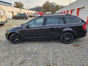 Škoda Octavia Combi 2.0 TDI M6 Edition Xenón Navi DVD R17 - 5