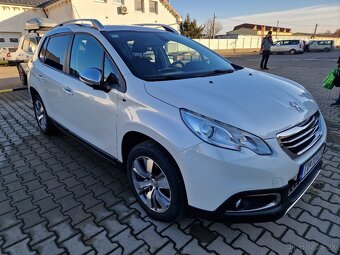 Peugeot 2008 1.2 PureTech Style - 5