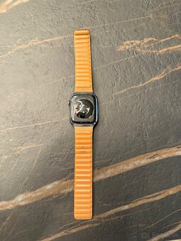 Apple Watch Series 7 Stainless Steel + 4 originálne remienky - 5