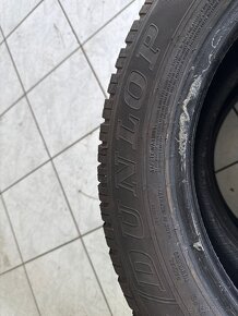 Predám zmeň 2ks 215/60 R17 C DUNLOP - 5