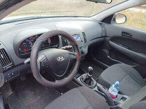 Predám Hyundai i30 1.6 CRDi rok 11/ 2012 - 5