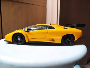 Lamborghini Diablo GTR 1:18 Hotwheels bez krabice - 5