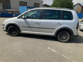 Volkswagen Touran Cross DSG 1T2 7 míst - 5