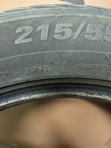 Predám zimné pneumatiky Kumho 215/55 R17 - 5