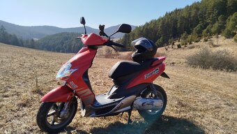 Predám spoľahlivý Yamaha jog r. 50 cc. - 5