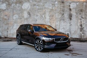 Volvo V60 Cross Country D4 2.0L Cross Country Geartronic AWD - 5