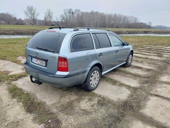 Skoda octavia combi - 5