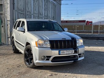 Jeep Grand Cherokee SRT8 6.1 Hemi V8 - 5