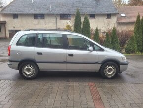 Opel Zafira 2.0 74 kW 2002 - 5