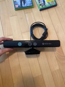 Xbox 360 E - 5