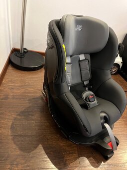 Autosedačka BRITAX RÖMER Dualfix Pro M 61-105 cm - 5