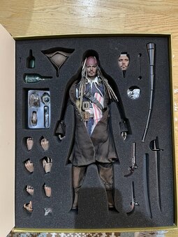 Jack sparrow DX06 special edition 1/6 hot toys - 5