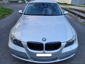 BMW 330xi Manuál - 5