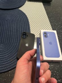 Iphone 16 256gb (Blue Ultramarine) - 5