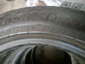 225/50r17 zimné 2 ks KUMHO RUNFLAT dezén 6 mm - 5