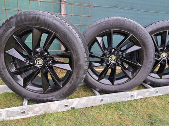 5x112 R17 orig Škoda 215/55R17 Borbet. - 5